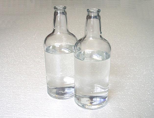 3.579.508 (2 glass bottles, water)